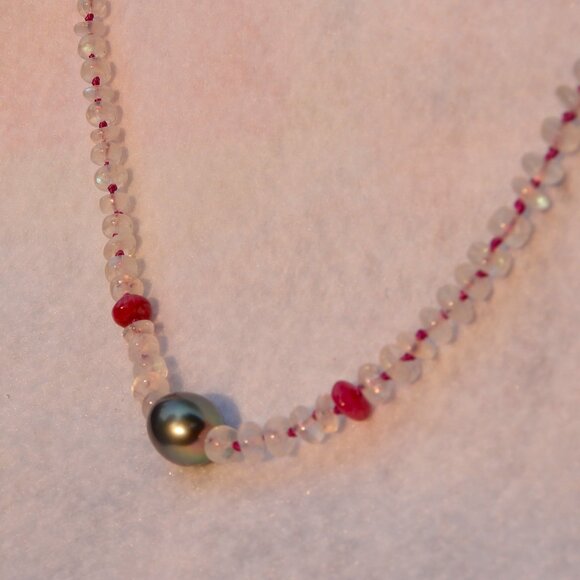 Moonstone, Red Onyx, and Tahitian Cultured Pearl Hand Made Necklace - Picture 3 of 11